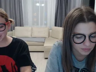 Live sex webcam photo for BugaGirls #189112040