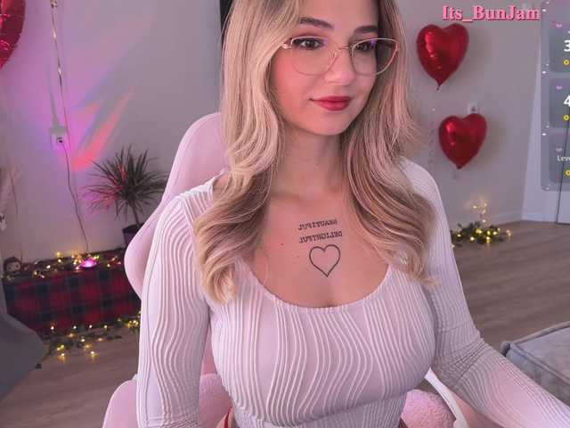 Live sex webcam photo for Bun-witth-jam #290642518