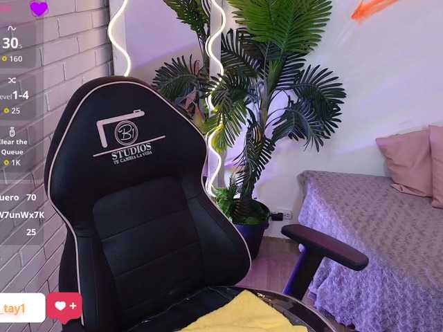 Live sex webcam photo for Bunni-tay #292096751