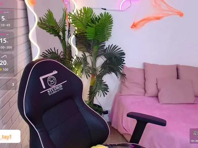 Live sex webcam photo for Bunni-tay #292182623