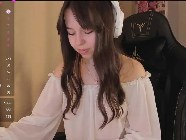 Live sex webcam photo for Businkaa #290288753