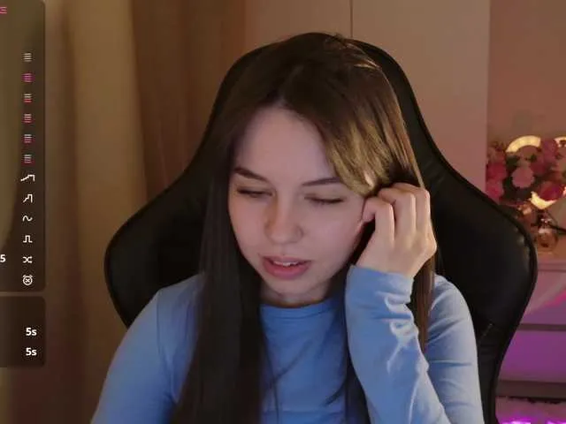 Live sex webcam photo for Businkaa #290832056