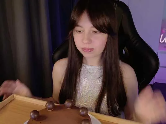 Live sex webcam photo for Businkaa #291489986