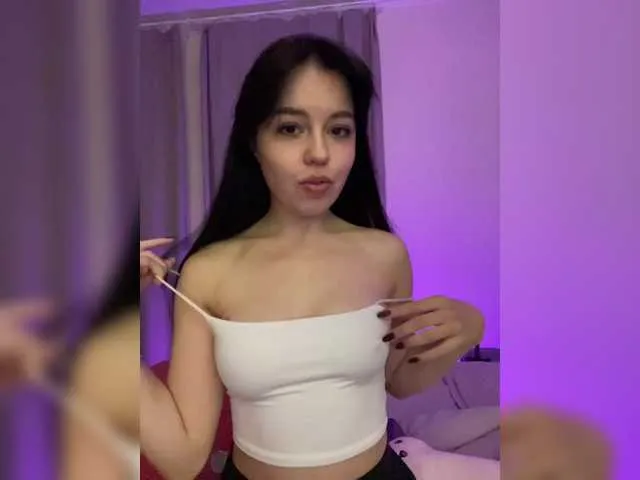 Live sex webcam photo for Businkaa #292057369