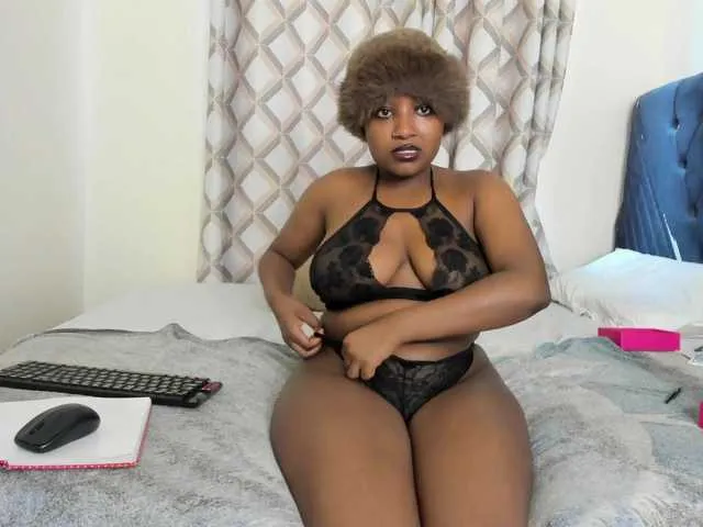 Live sex webcam photo for Busty-Bree #292486072