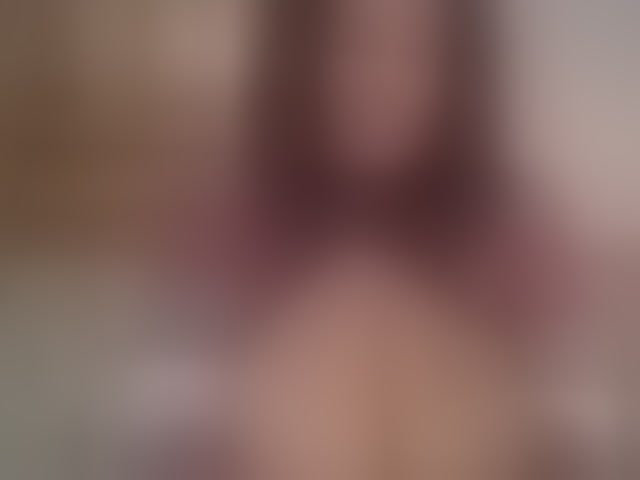 Live sex webcam photo for Busty8 #293884351