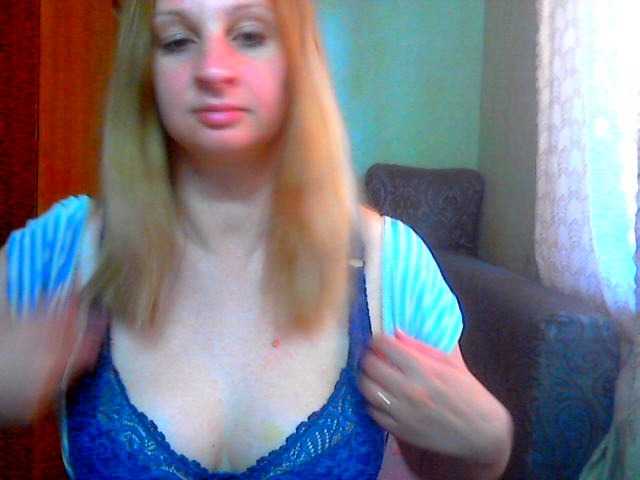 Live sex webcam photo for BustyBlondy #273653869