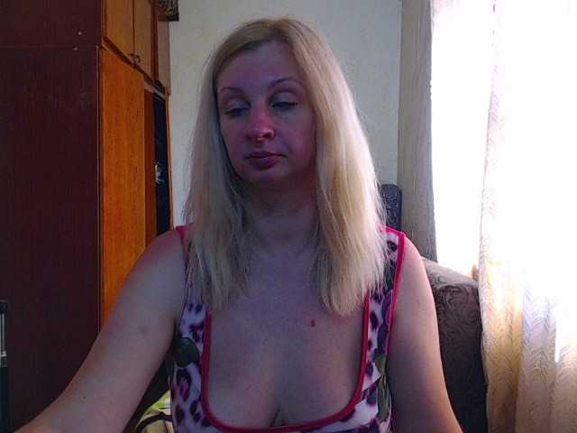 Live sex webcam photo for BustyBlondy #275638126