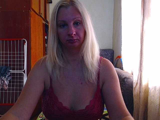 Live sex webcam photo for BustyBlondy #276202732