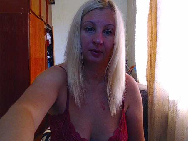 Live sex webcam photo for BustyBlondy #276259684