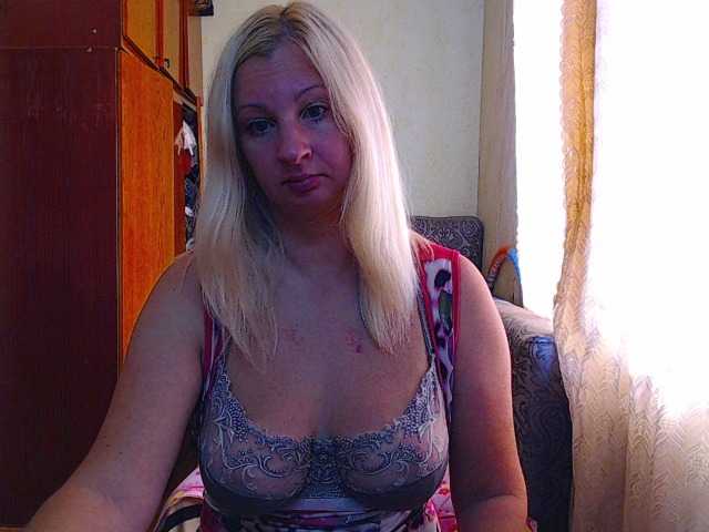 Live sex webcam photo for BustyBlondy #276267086