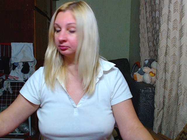 Live sex webcam photo for BustyBlondy #276923271