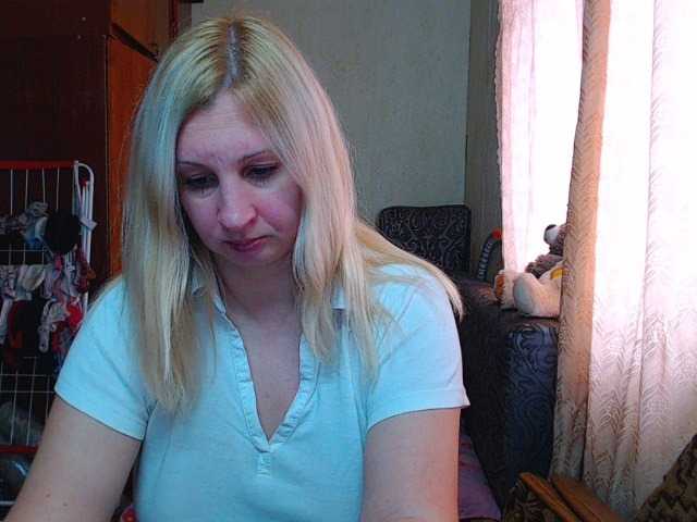 Live sex webcam photo for BustyBlondy #277234439