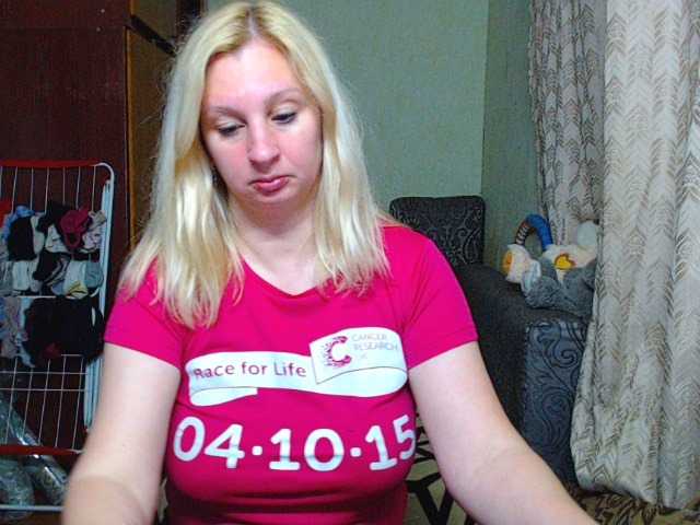 Live sex webcam photo for BustyBlondy #277947586