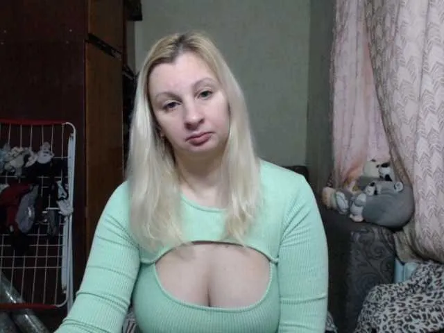 Live sex webcam photo for BustyBlondy #290321027