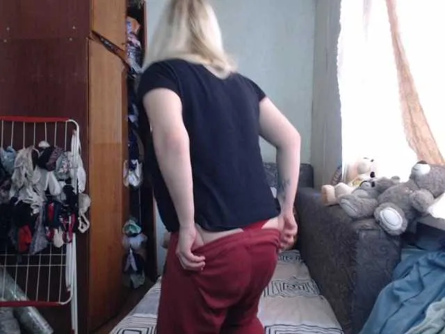 Live sex webcam photo for BustyBlondy #290534745