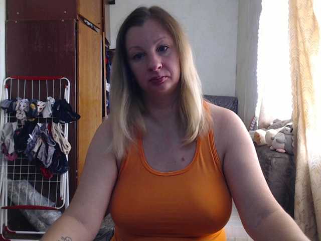 Live sex webcam photo for BustyBlondy #291586953