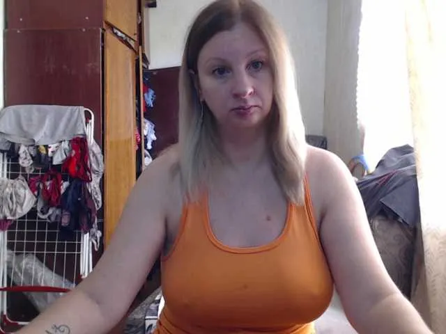 Live sex webcam photo for BustyBlondy #291653976