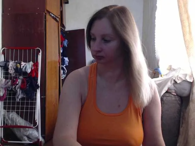 Live sex webcam photo for BustyBlondy #291668255