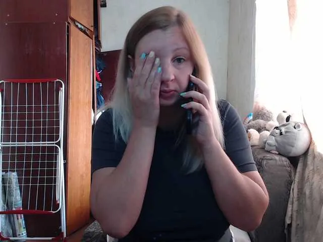 Live sex webcam photo for BustyBlondy #291985621