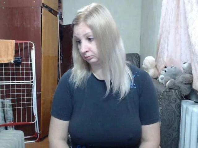 Live sex webcam photo for BustyBlondy #292611128
