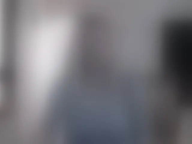 Live sex webcam photo for BustyBlondy #294216608