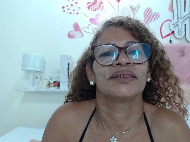 Live sex webcam photo for BustyXMilf #273496075