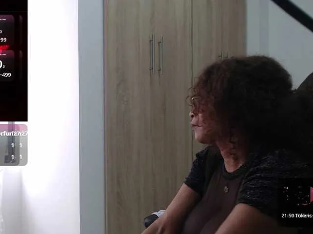 Live sex webcam photo for BustyXMilf #290549532