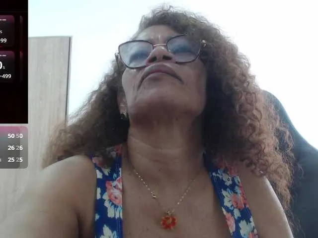 Live sex webcam photo for BustyXMilf #290685997