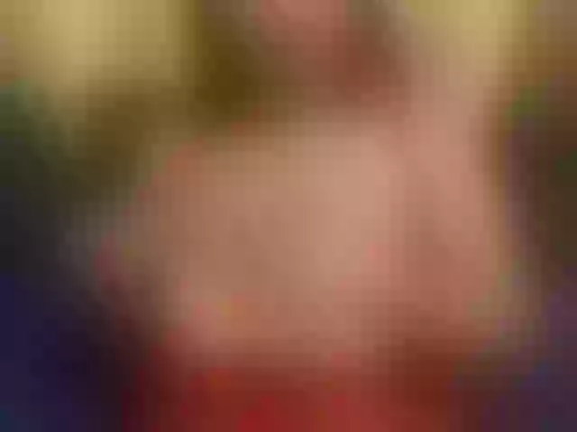 Live sex webcam photo for Bustytitsxx22 #291591607