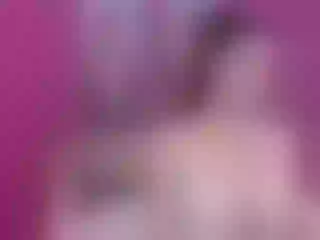 Live sex webcam photo for BustyxxHelen #273673018