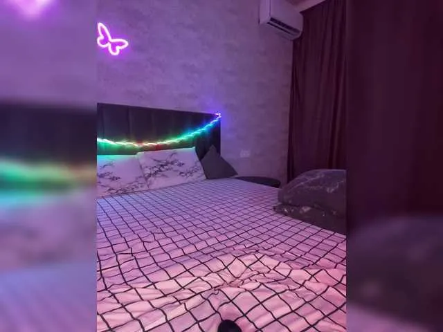 Live sex webcam photo for ButttFly #292036432