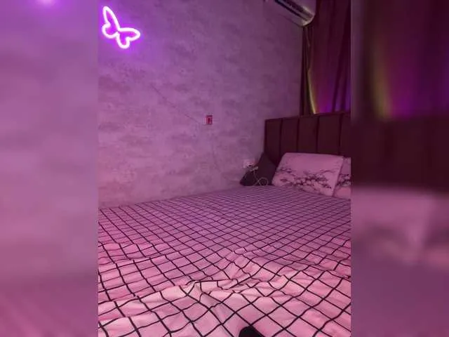 Live sex webcam photo for ButttFly #292285456