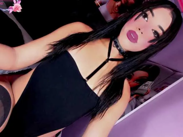 Live sex webcam photo for CALLMEATENEA #293699777