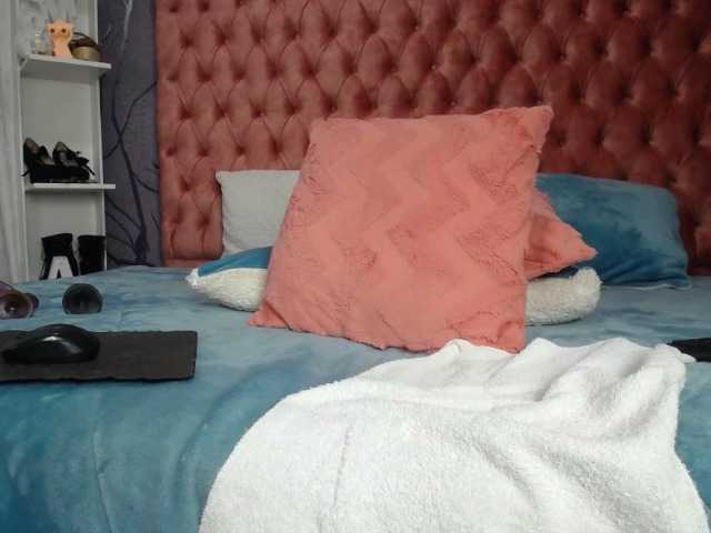 Live sex webcam photo for CAMILA-ROUS #275578313