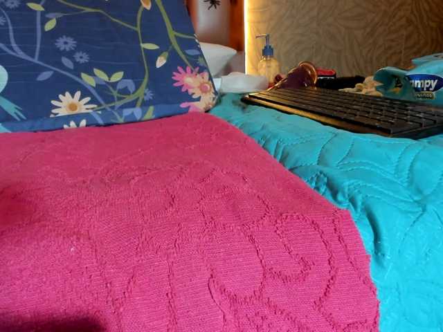 Live sex webcam photo for CAMILA-ROUS #276471197