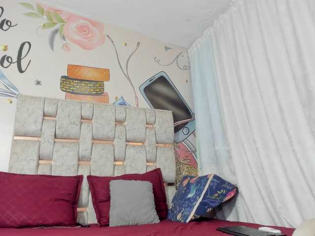 Live sex webcam photo for CAMILA-ROUS #277395943