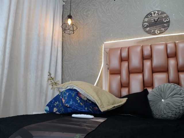 Live sex webcam photo for CAMILA-ROUS #277615737