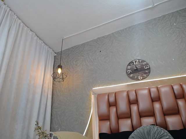 Live sex webcam photo for CAMILA-ROUS #277621669