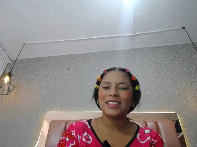 Live sex webcam photo for CAMILA-ROUS #277632724
