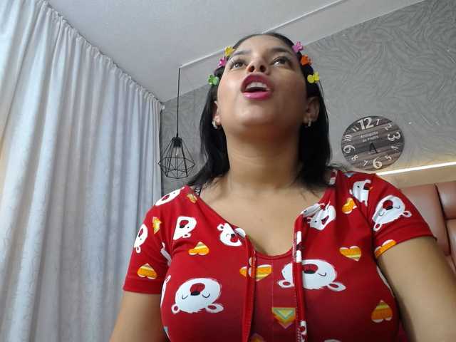 Live sex webcam photo for CAMILA-ROUS #277952883