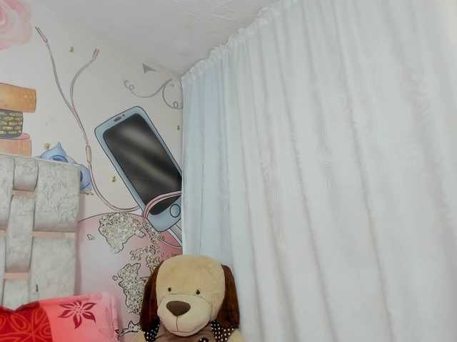 Live sex webcam photo for CAMILA-ROUS #278005627