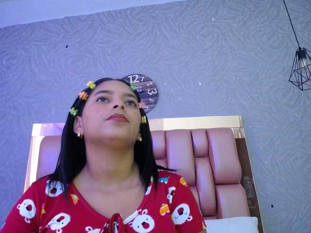 Live sex webcam photo for CAMILA-ROUS #278254285