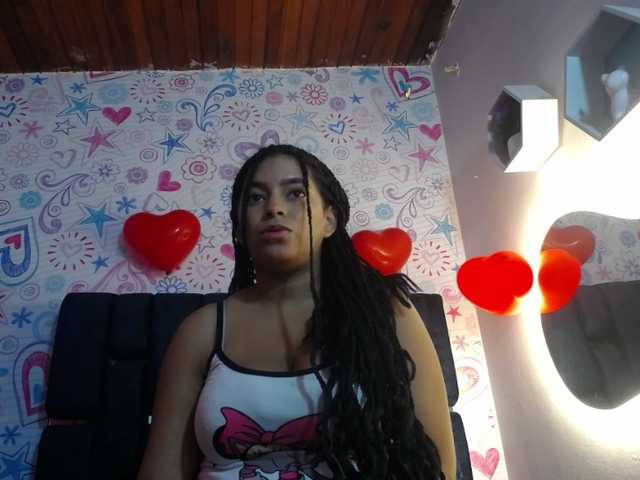 Live sex webcam photo for CAMILA-ROUS #290549248