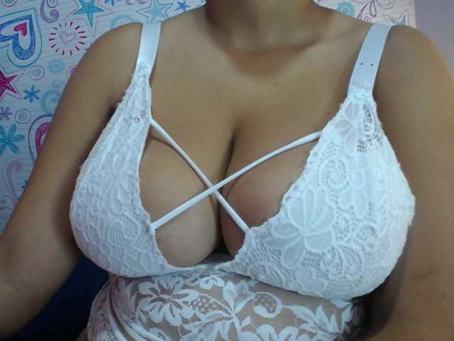 Live sex webcam photo for CAMILA-ROUS #290677863