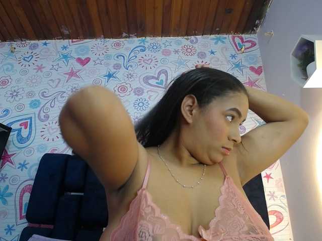 Live sex webcam photo for CAMILA-ROUS #290972281