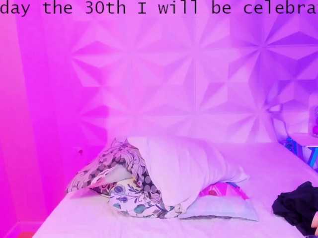 Live sex webcam photo for CANDY-GABY #273559257