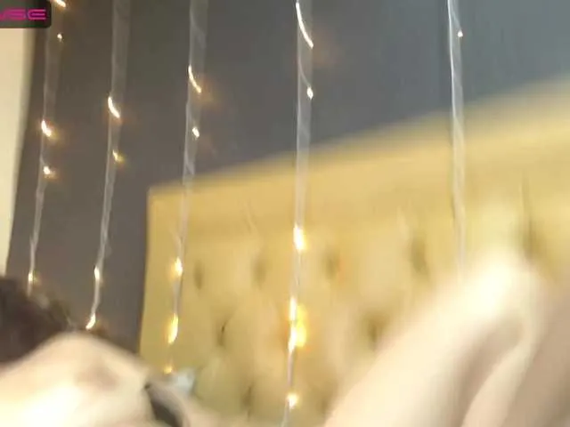 Live sex webcam photo for CARLANDJACKSO #275550766