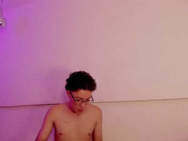 Live sex webcam photo for CHIMBOFER #278252564