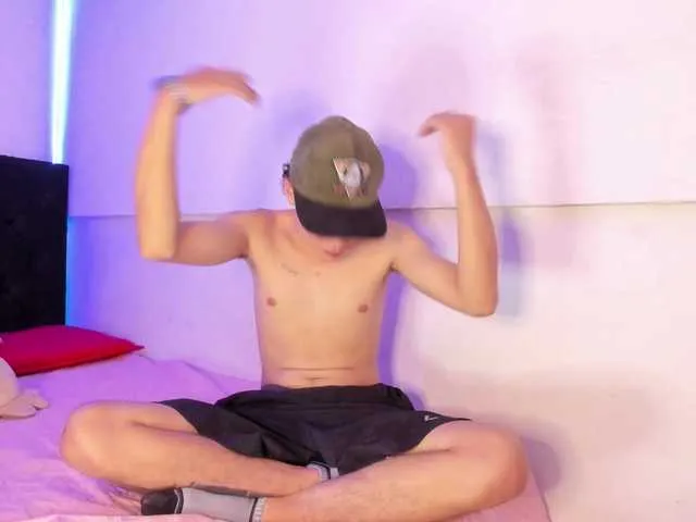 Live sex webcam photo for CHIMBOFER #278291706